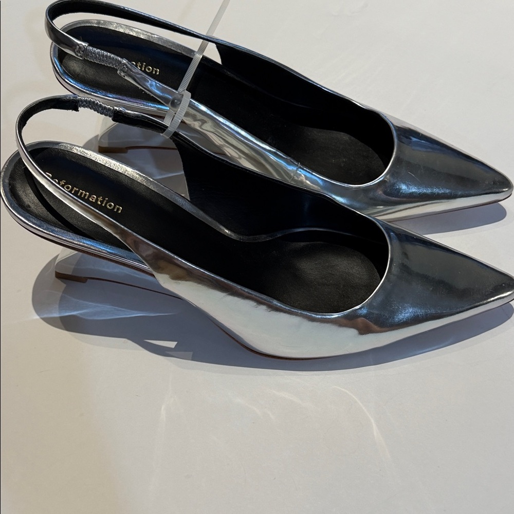 Reformation Westlyn Closed Toe Wedge Silver 7.5  Kitten Heel - Picture 4 of 12